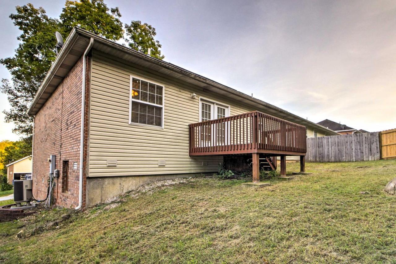 Branson Home With Deck Walk To The Strip And Creek! Exterior photo